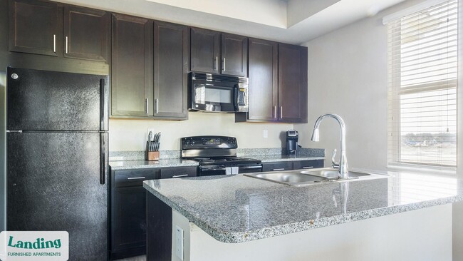 Photo - 4590 Winkler Ave Unit 03-204.1410925