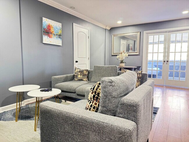 Building Photo - 215 Piedmont Ave NE Unit ID1299413P