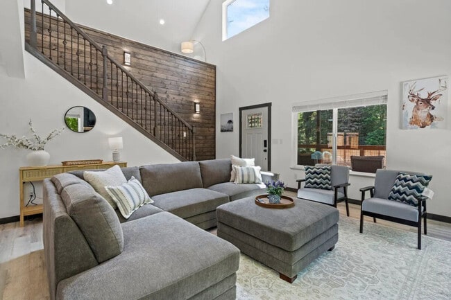 Building Photo - 311 Skate Creek Rd N Unit ID1054654P