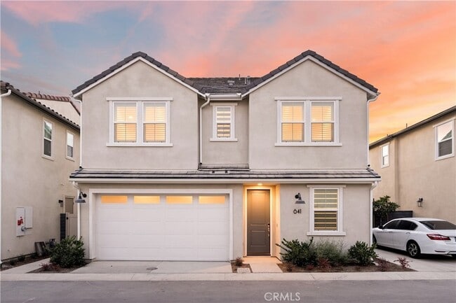 Building Photo - 641 Jasper St