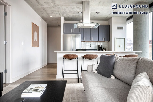 Photo - 450 W Belmont Ave Unit FL7-ID718