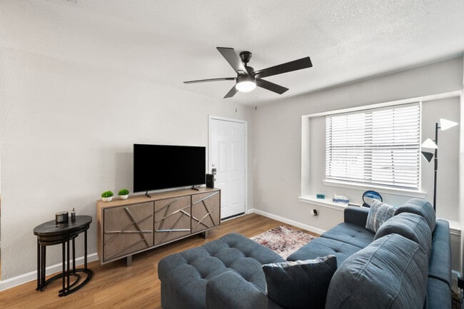 Photo - 1700 Crestpoint Dr Unit ID1301592P