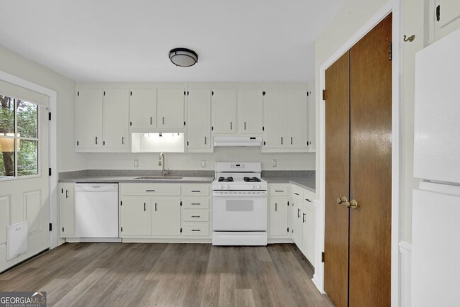 Photo - 2683 Ashworth Cir