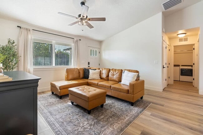 Photo - 44 S Sugar Ave Unit SI ID1460915P