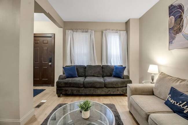 Photo - 24 B St Unit SI ID1609852P