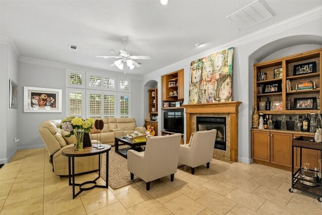 Photo - 1044 Memorial Village Dr