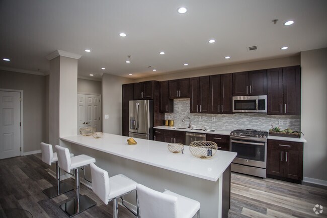 Photo - Instrata Pentagon City