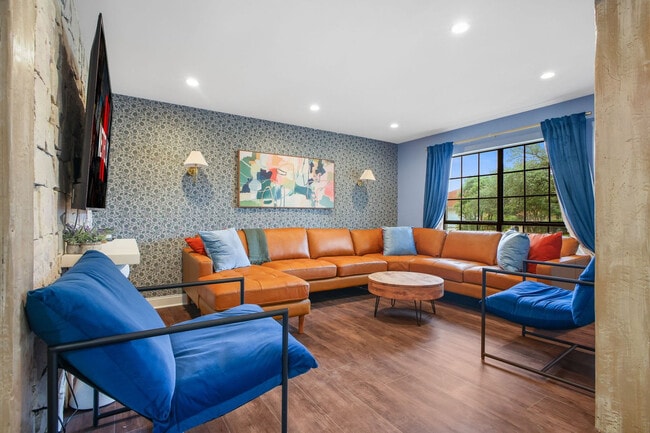 Building Photo - 8922 Hetherington Dr Unit ID1346353P