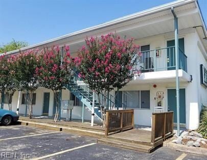 Building Photo - 255 W Ocean View Ave Unit 3