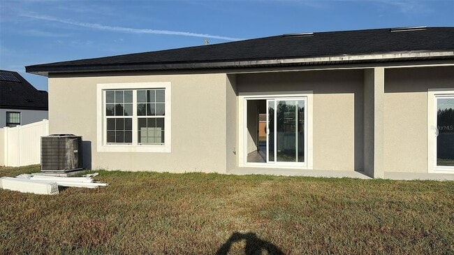 Photo - 833 Colville Dr