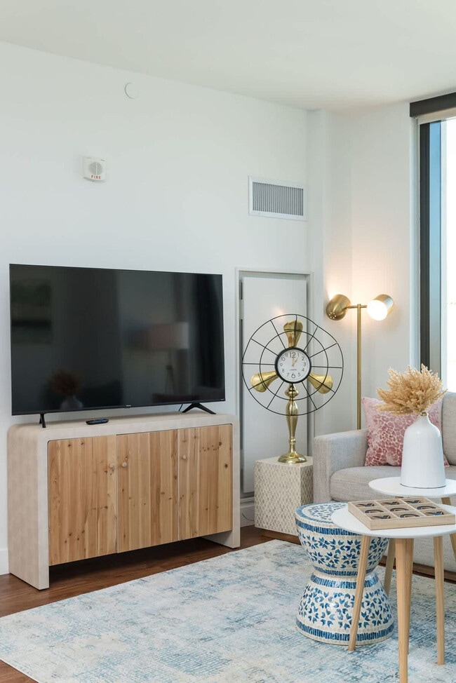 Photo - 101 Main St Unit SI ID1252099P