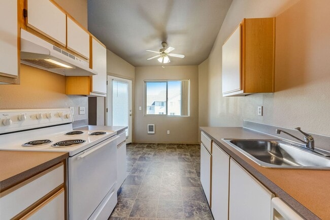 Photo - Gateway Village Apartments