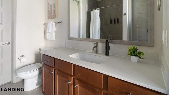 Photo - 1711 Caroline St Unit 335