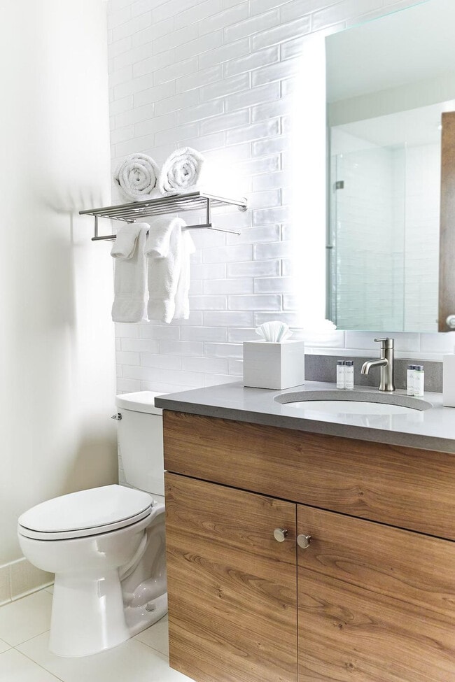 Photo - 121 Middle St Unit ID1366941P