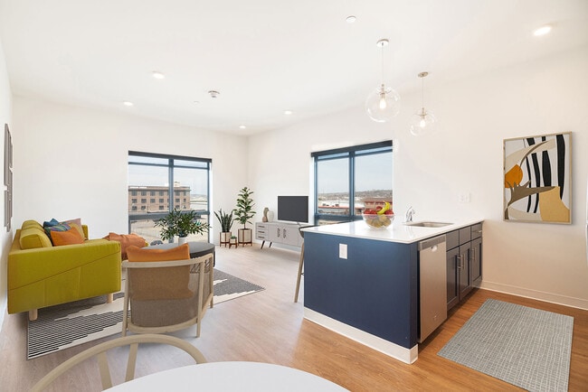 Building Photo - Urbane 1220