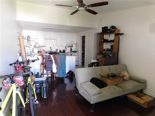 Photo - 464 7th Pl