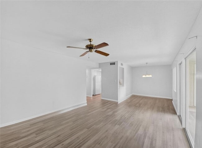 Photo - 600 Fairways Cir Unit B