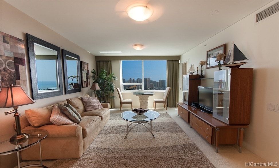 Photo - 88 Piikoi St