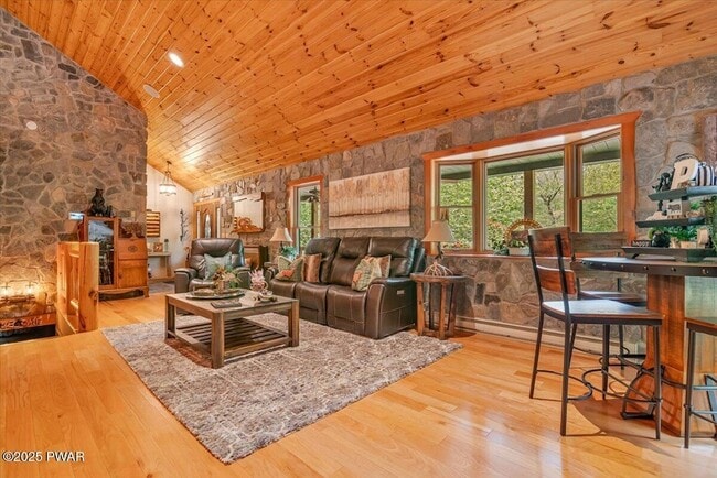 Photo - 134 Split Rock Rd