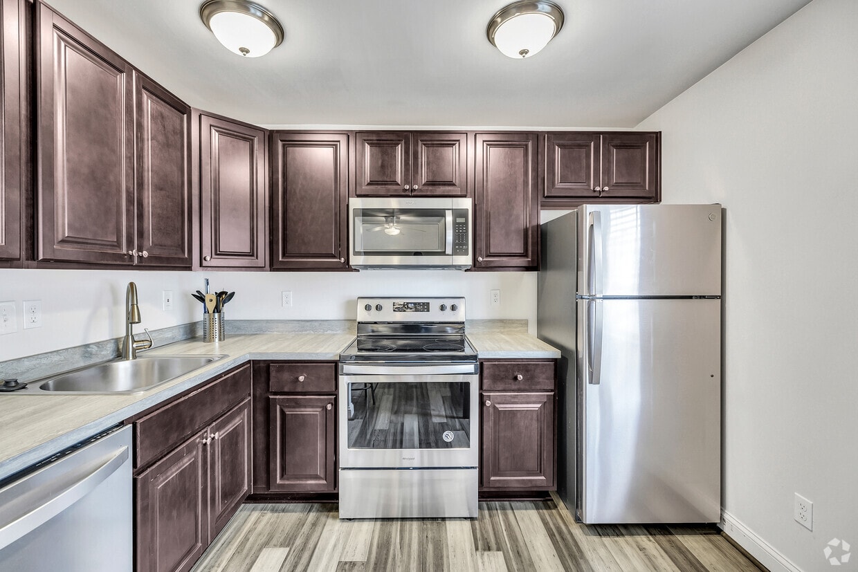 Floor Plan - Two Bedroom