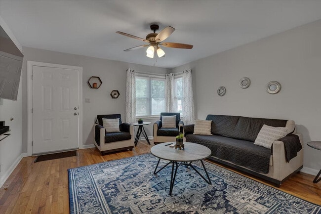 Building Photo - 804 Urban Ave Unit SI ID1391825P