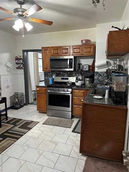 Photo - 3964 Eldridge St