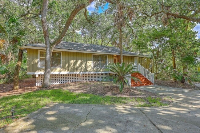 Photo - 52 Eugenia Ave