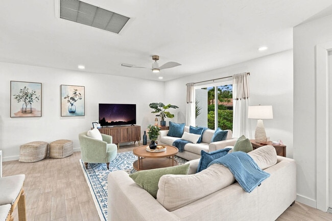 Photo - 27164 Edenbridge Ct Unit SI FL1-ID1629328P