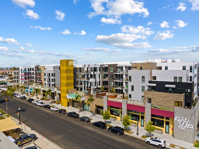 Building Photo - AMP30