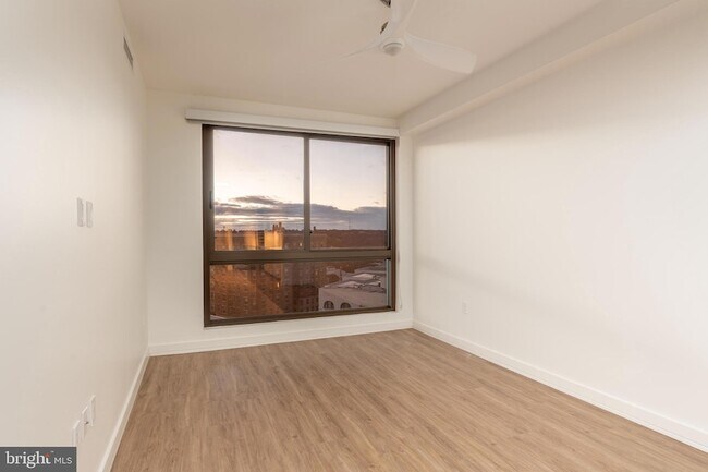 Photo - 1630 Columbia Rd NW Unit 908