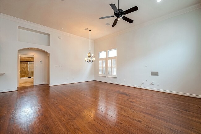 Photo - 5608 Kansas St