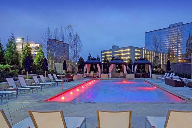 Building Photo - Nouvelle