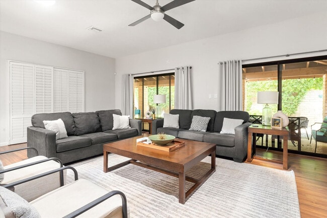 Building Photo - 4525 N 66th St Unit ID1255299P