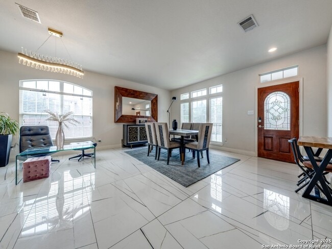 Photo - 19606 Flair Oak