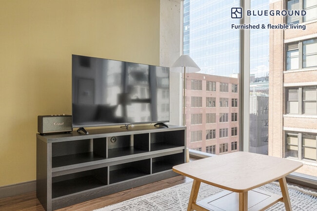 Photo - 601 W Jackson Blvd Unit FL8-ID1307