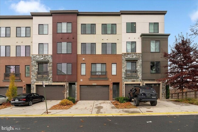 Photo - 4902 Trail Vista Ln