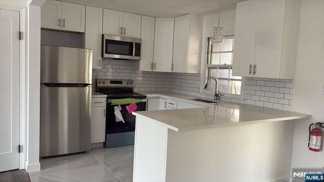 Photo - 671 Midland Ave Unit 9A