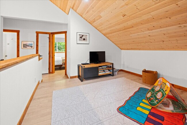 Photo - 162 Paradise Dr Unit SI ID1035892P