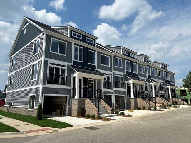 Building Photo - 2776 Bristol Rdg Dr Unit 37