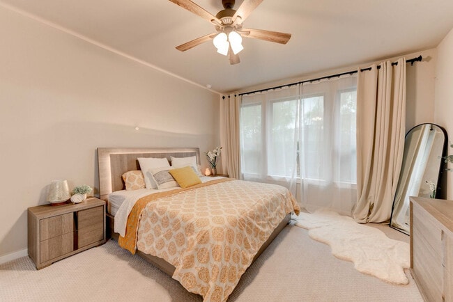 Photo - 8100 Donnelley Dr Unit SI ID1588173P