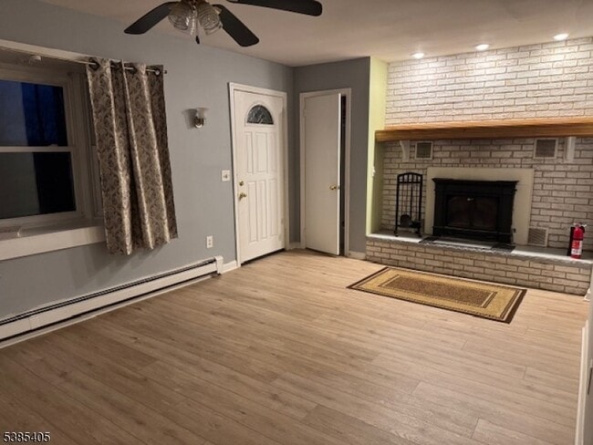 Photo - 12 Upper Lake Dr