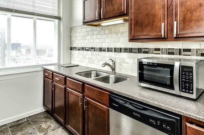 Photo - Orpheum Tower