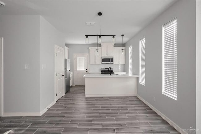 Photo - 404 N Onyx Ave Unit 3