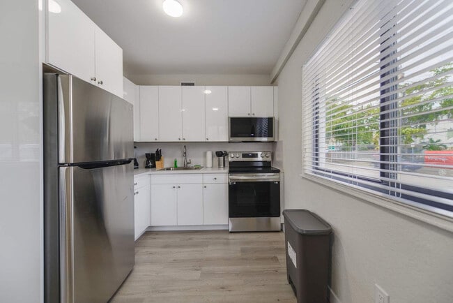 Photo - 700 SW 11th Ave Unit FL1-ID1022470P