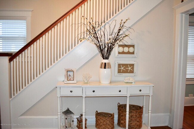 Photo - 422 Worthington Ave