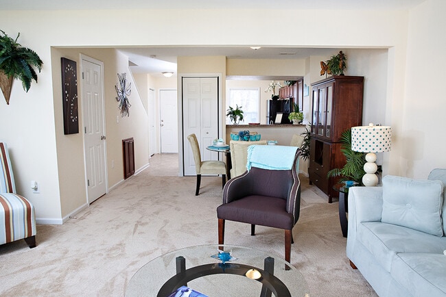 Photo - Longhill Pointe Apartments and Townhomes
