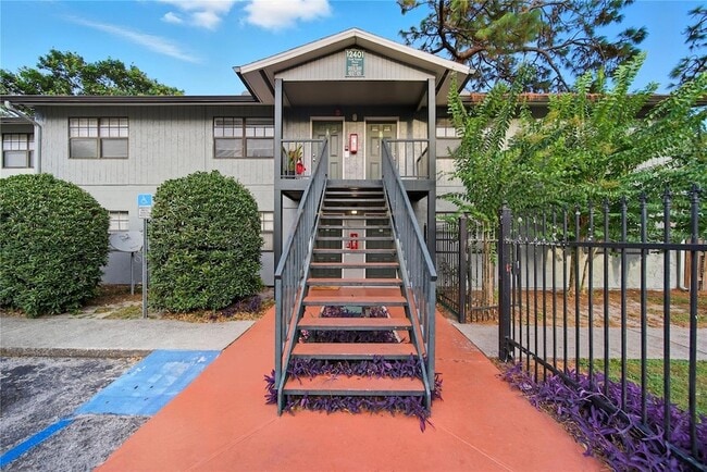 Building Photo - 12401 Oak Cedar Pl Unit 201