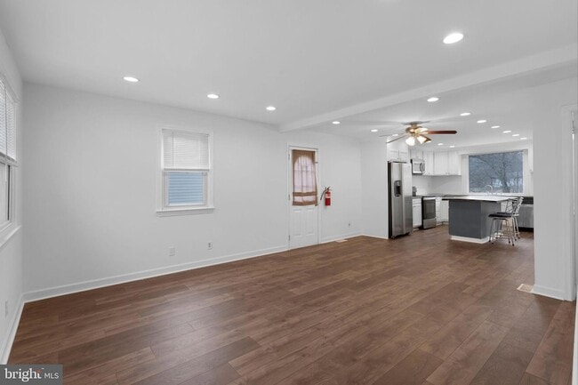 Photo - 950 Central Ave