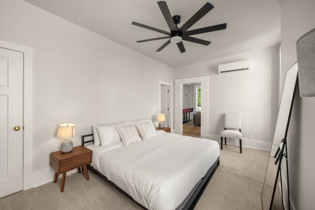 Photo - 1326 Broadway Unit ID1313057P