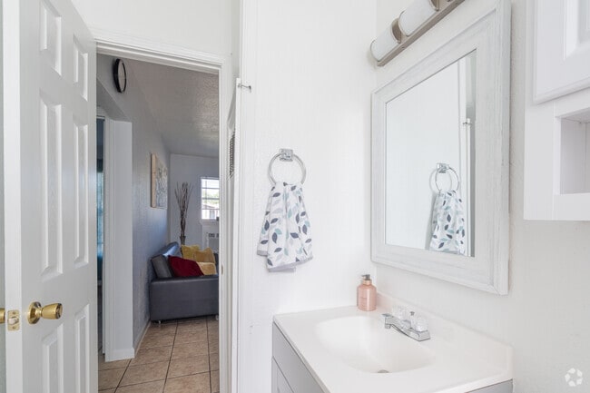 Bathroom - El Camino Homes